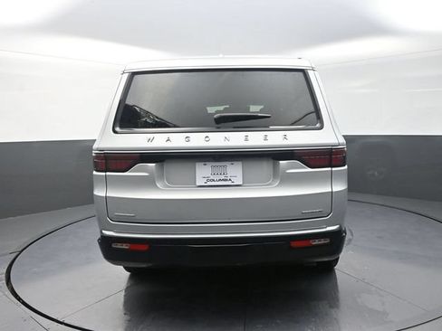 Used 2022 Jeep Wagoneer Series II AWD/4WD image 8