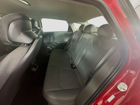 Used 2025 Kia K4 FWD image 26