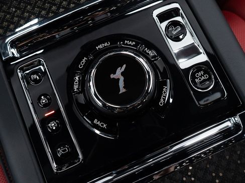 Certified 2024 Rolls-Royce Cullinan Black Badge w/ Driver's Package image 42