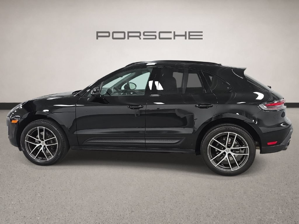 Certified 2026 Porsche Macan AWD/4WD image 2