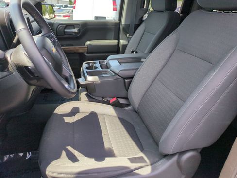 Used 2022 Chevrolet Silverado 1500 LT AWD/4WD image 16