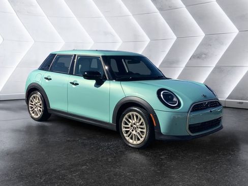Used 2025 MINI Cooper S image 1