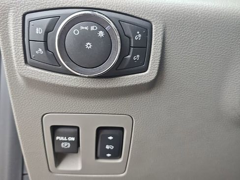 Used 2018 Ford F150 XLT w/ Equipment Group 302A Luxury image 19