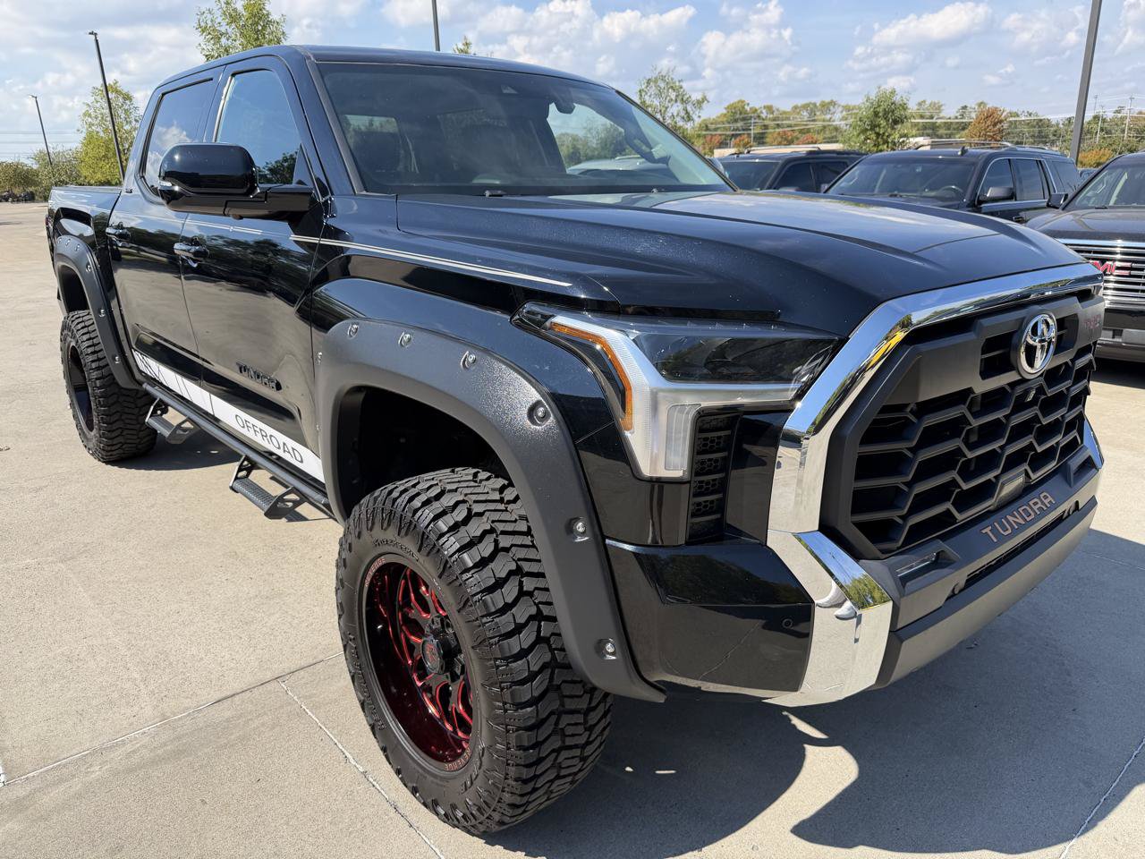 Used 2022 Toyota Tundra SR5 RWD image 3