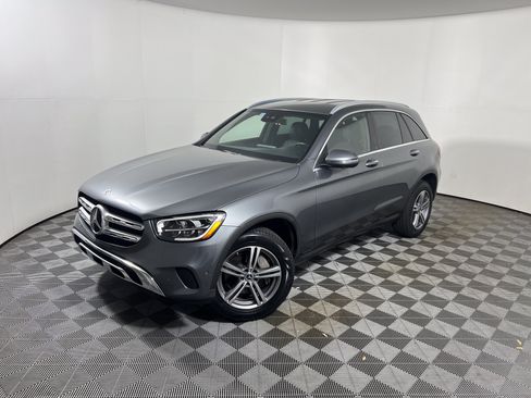 Used 2022 Mercedes-Benz GLC 300 image 1
