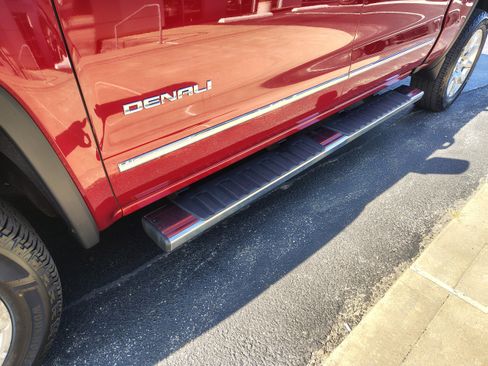 Used 2018 GMC Sierra 1500 Denali AWD/4WD image 6