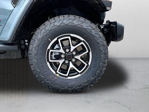 New 2026 Jeep Wrangler Unlimited Rubicon AWD/4WD image 27