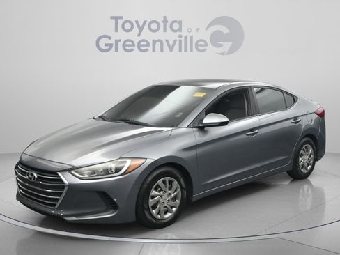 Used 2018 Hyundai Elantra SE w/ Cargo Package image 1