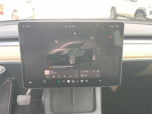 Used 2023 Tesla Model Y Long Range AWD/4WD image 18