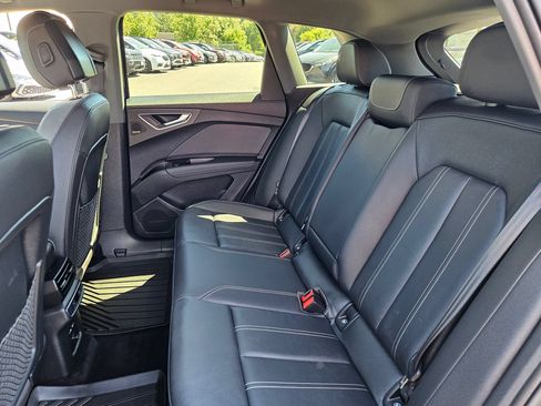 Used 2023 Audi Q4 e-tron Premium Plus w/ Premium Plus AWD/4WD image 25
