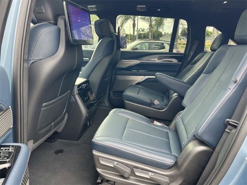 New 2025 Cadillac Escalade IQ Sport 2 image 28