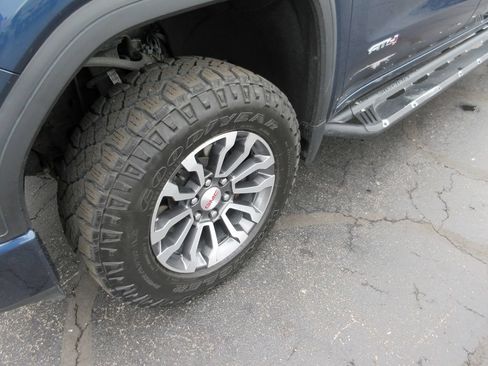 Certified 2020 GMC Sierra 1500 AT4 w/ AT4 Premium Package AWD/4WD image 13