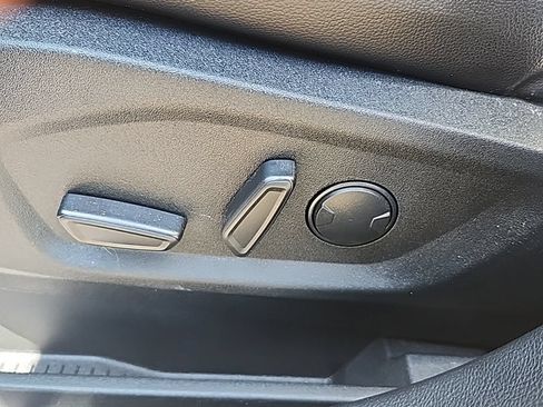 Used 2022 Ford Edge SEL AWD/4WD image 18