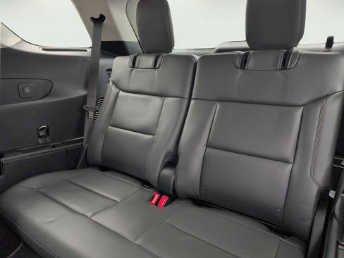 New 2025 Ford Explorer Active w/ Active Comfort Package image 20