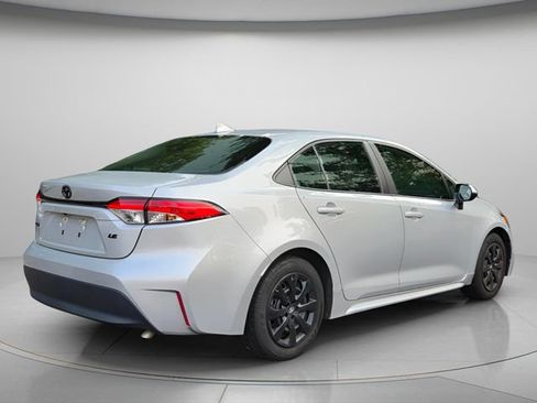 Used 2023 Toyota Corolla LE FWD image 7