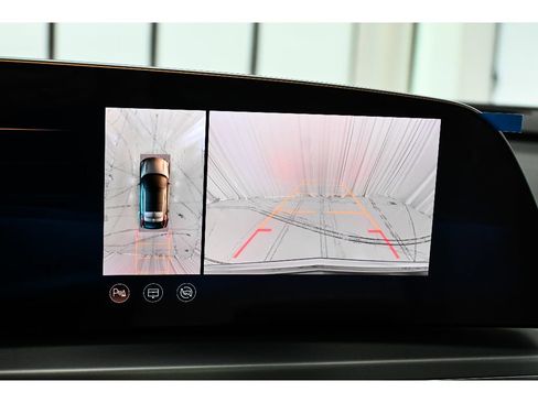 Used 2024 Cadillac Lyriq Luxury RWD image 47