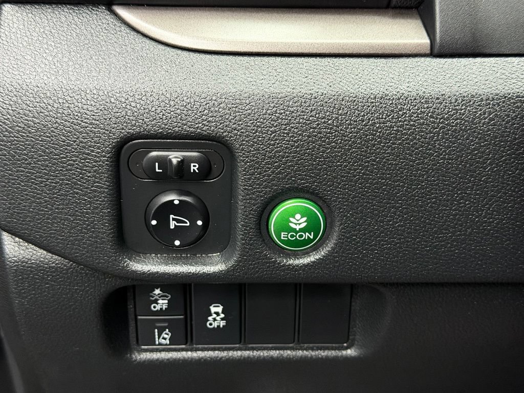 Used 2022 Honda Pilot Sport image 30