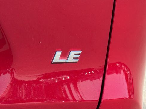 Used 2020 Toyota RAV4 LE w/ Carpet Mat Package FWD image 30