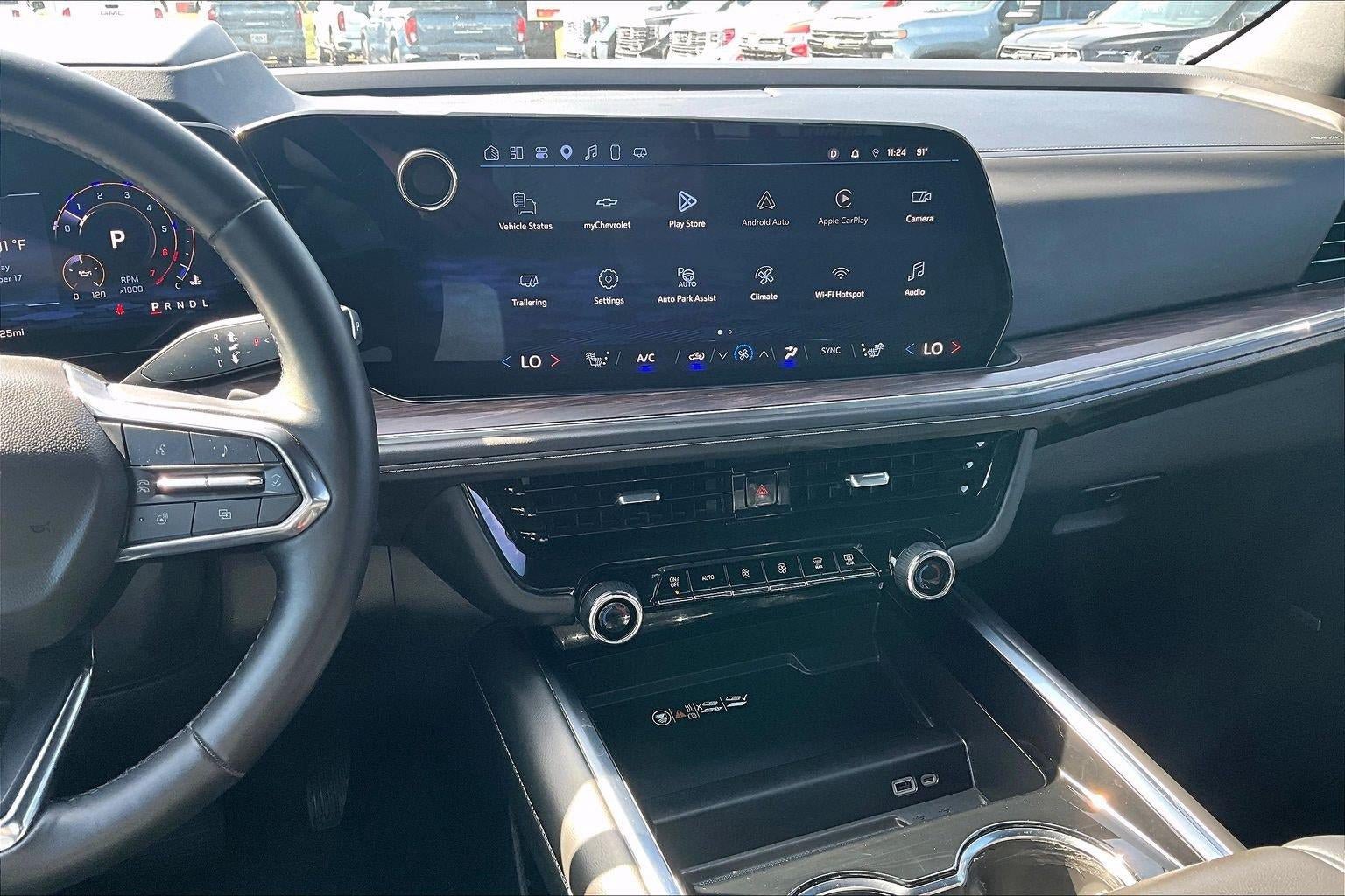 Used 2025 Chevrolet Tahoe Z71 w/ Z71 Off-Road Package AWD/4WD image 6