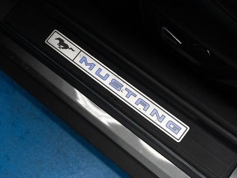 Used 2016 Ford Mustang GT Premium RWD image 9