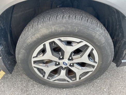 Used 2023 Subaru Forester Premium image 21