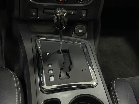 Used 2009 Dodge Challenger SRT8 w/ SRT Option Group II RWD image 26
