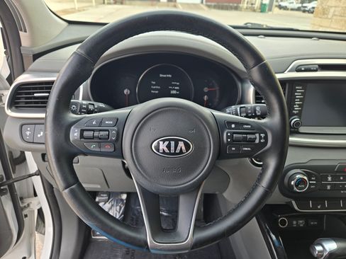 Used 2016 Kia Sorento SX FWD image 13
