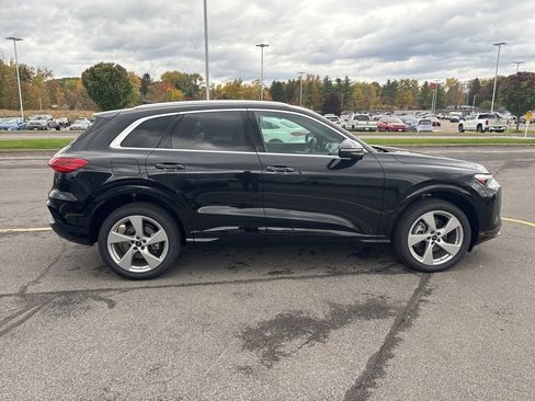 New 2025 Audi Q5 Premium Plus image 8