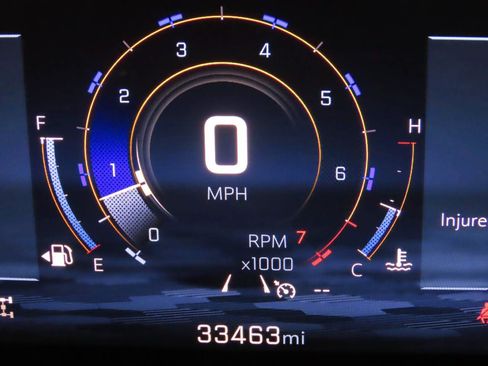 Used 2025 Chevrolet Traverse Z71 AWD/4WD image 11