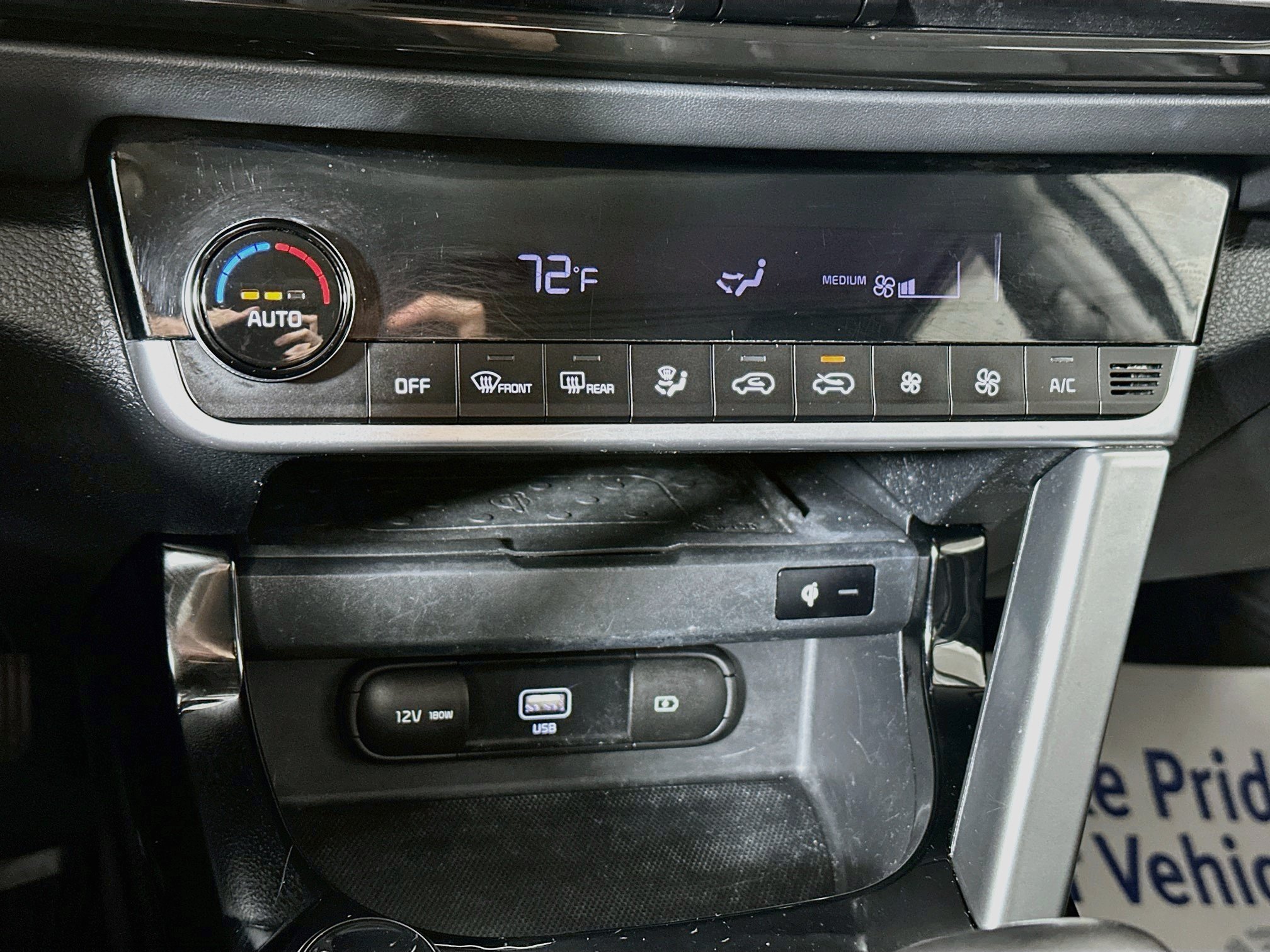Used 2021 Kia Seltos SX w/ SX Sunroof Package AWD/4WD image 16