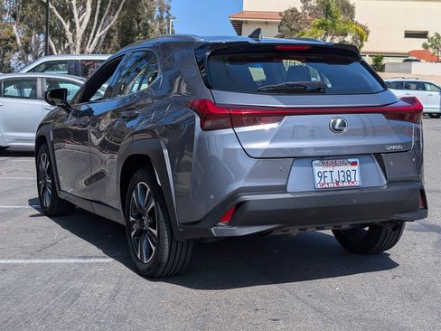Used 2021 Lexus UX 200 w/ Accessory Package (Z1) FWD image 12