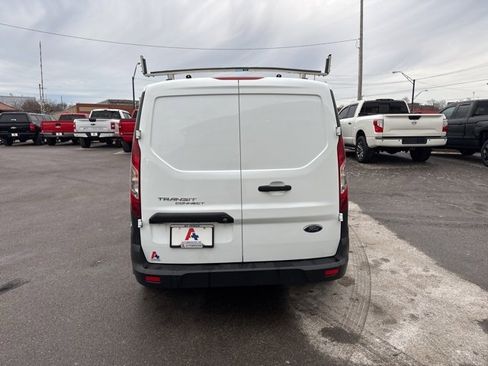 Used 2022 Ford Transit Connect XL image 4
