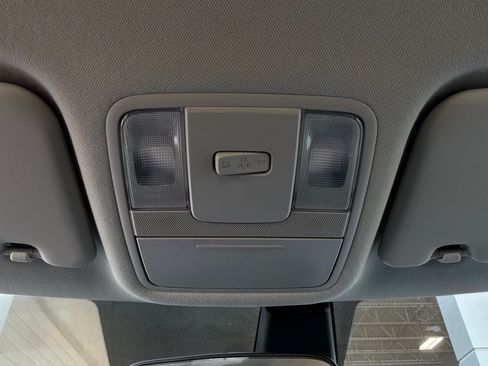Used 2025 Kia Soul LX w/ LX Technology Package FWD image 15