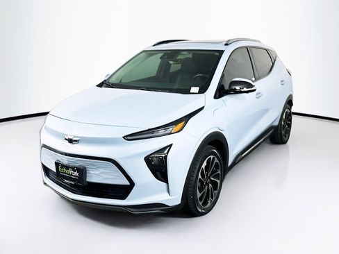 Used 2022 Chevrolet Bolt EUV Premier w/ Sun & Sound Package image 3