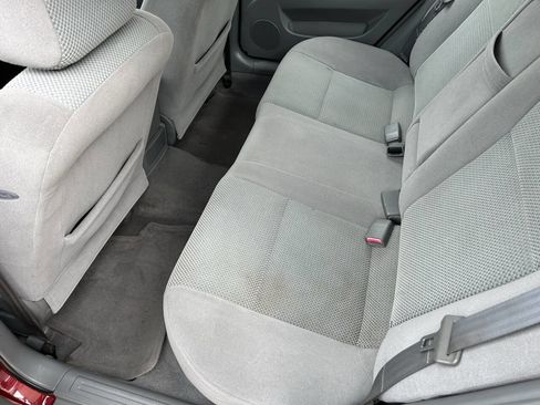 Used 2007 Suzuki Forenza Sedan image 13