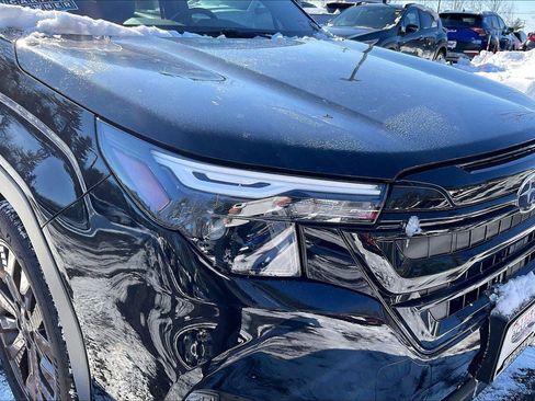 Used 2025 Subaru Forester Sport image 31