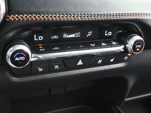 Used 2025 MAZDA CX-50 AWD 2.5 S w/ Weather Package image 16