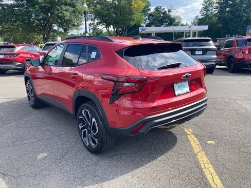 New 2026 Chevrolet Trax RS w/ Driver Confidence Package FWD image 24