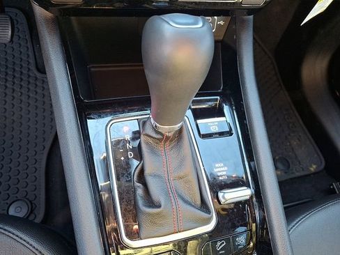 Used 2024 Jeep Compass Trailhawk w/ Trailhawk Convenience Group image 14