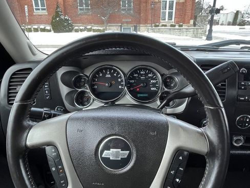 Used 2007 Chevrolet Silverado 1500 LT w/ 1LT Convenience Package image 8