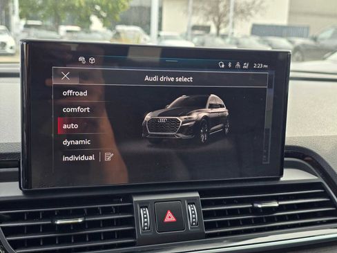 Certified 2025 Audi Q5 2.0T Premium Plus w/ Premium Plus Package image 34