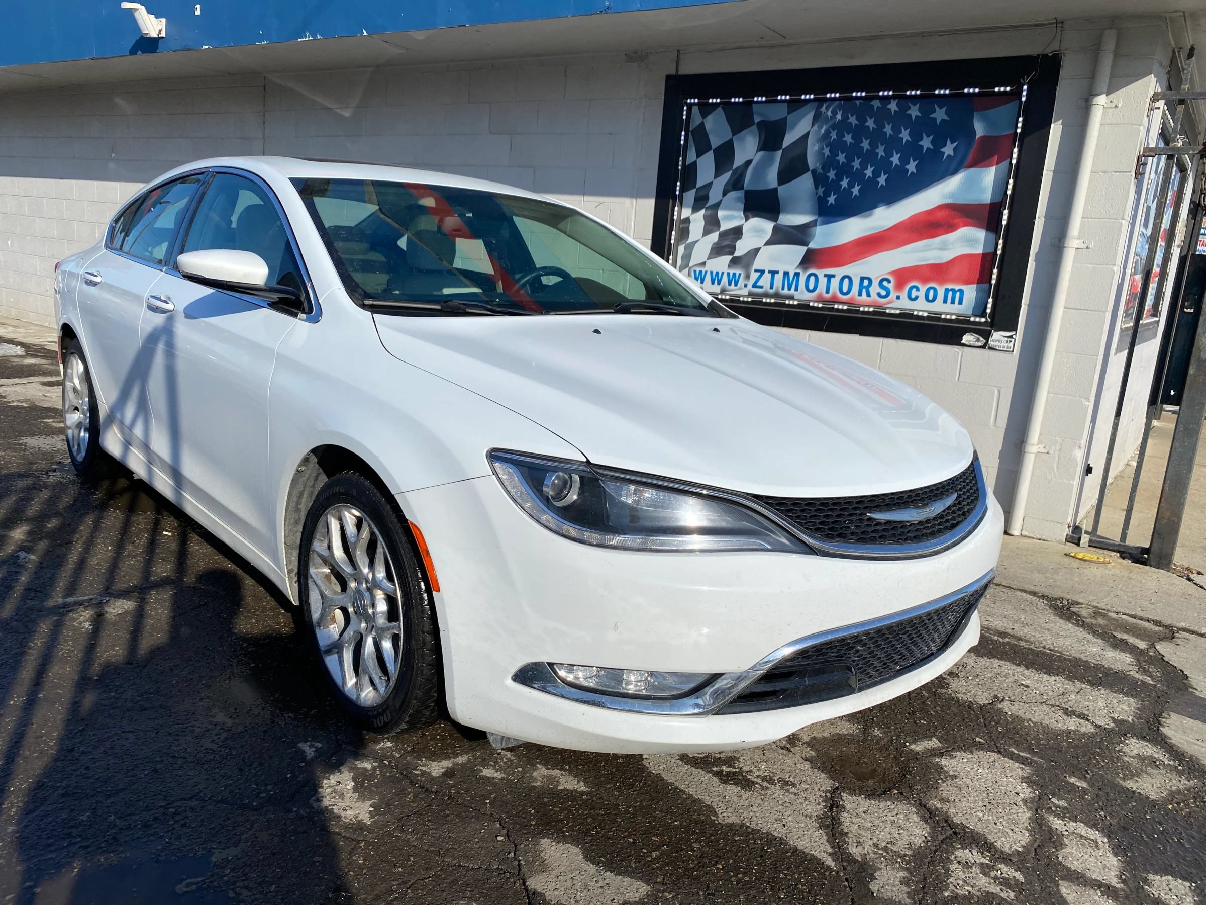 Used 2015 Chrysler 200 C w/ Navigation & Sound Group I AWD/4WD image 1