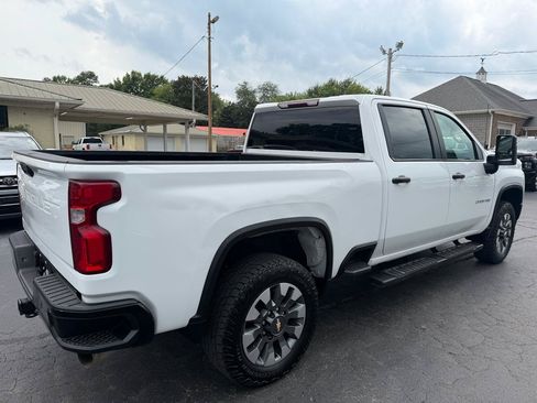 Used 2021 Chevrolet Silverado 2500 Custom w/ Custom Value Package AWD/4WD image 5