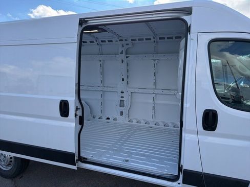 New 2026 RAM ProMaster 2500 w/ Convenience Group image 11