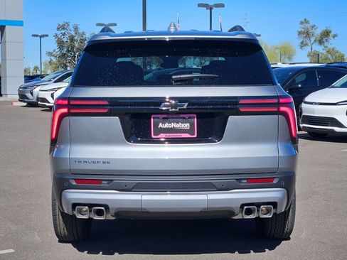 New 2026 Chevrolet Traverse LT image 8