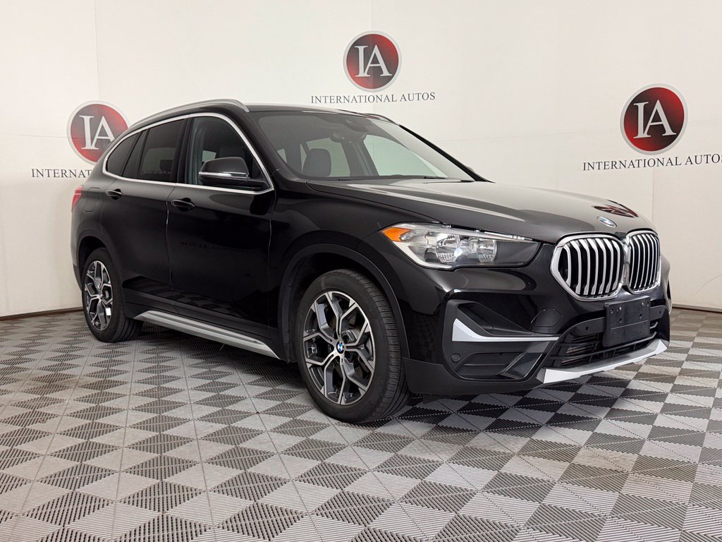 Used 2022 BMW X1 xDrive28i AWD/4WD image 1