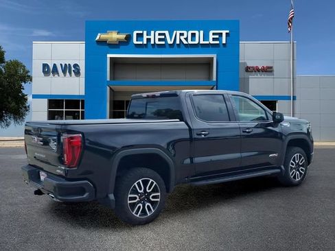 Used 2025 GMC Sierra 1500 AT4 w/ AT4 Premium Package AWD/4WD image 3