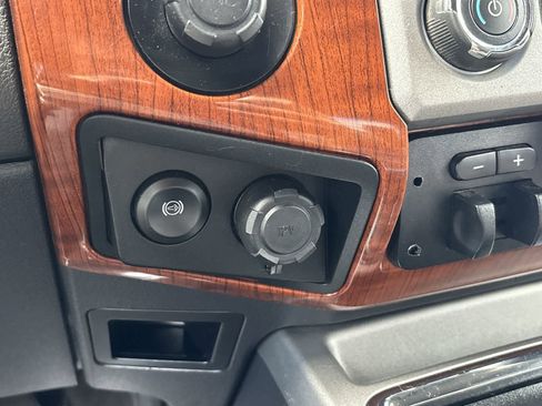 Used 2016 Ford F350 King Ranch w/ King Ranch w/Chrome Package image 18