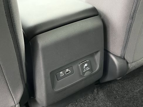 New 2026 Nissan Frontier SV w/ SV Convenience Package image 16