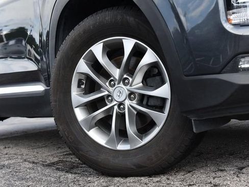 Used 2020 Hyundai Santa Fe SEL FWD image 3